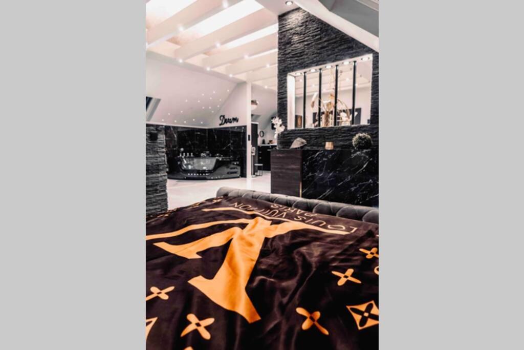 Exquisites Loft Mit Whirlpool Appartement Hagen  Buitenkant foto
